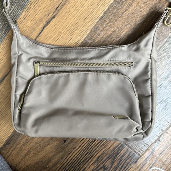Travelon Anti-Theft Nylon Crossbody Purse Gray RFID Pockets Light Bag - Picture 2 of 10